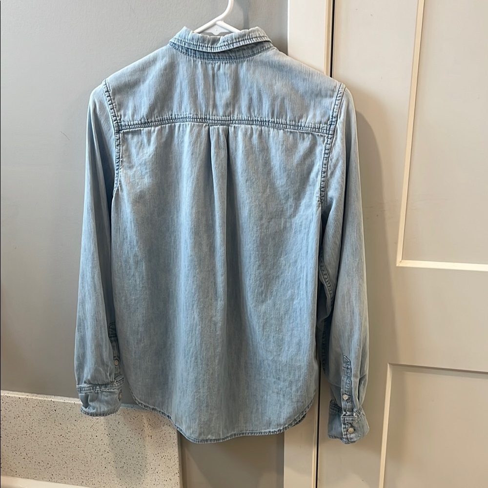 GAP chambray button down perfect shirt - Picture 5 of 5